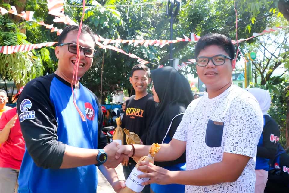 Kebersamaan dan Kekompakan DKISP Banjar dalam Lomba Hut RI dan Hari Jadi Kabupaten Banjar 1