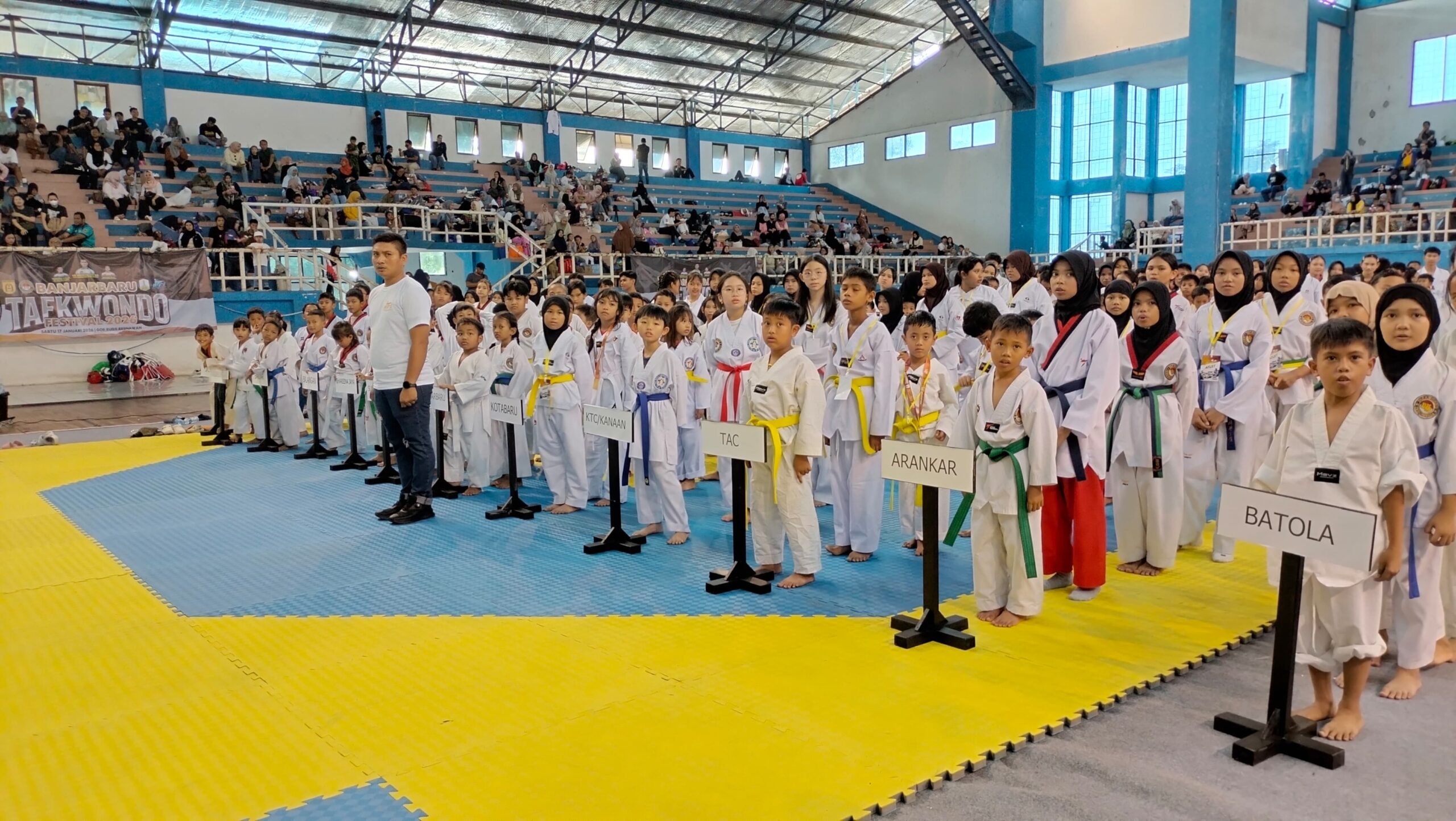 8a8fa679-681a-40be-aa35-19ea5ce667a2